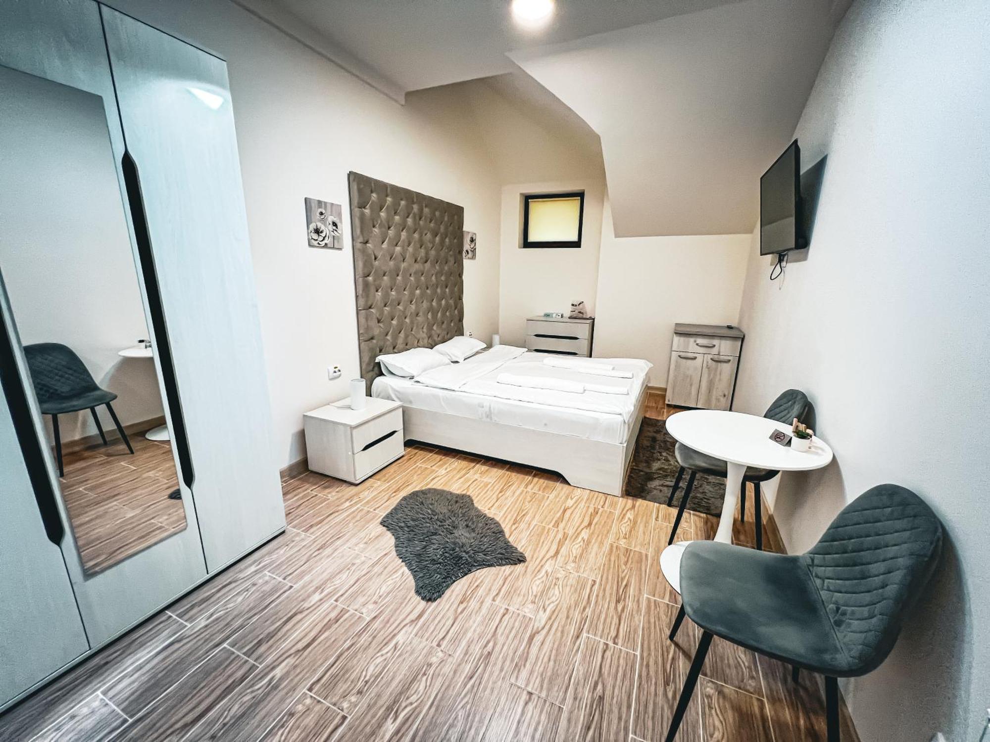 Splendor Boutique Piteşti Eksteriør billede